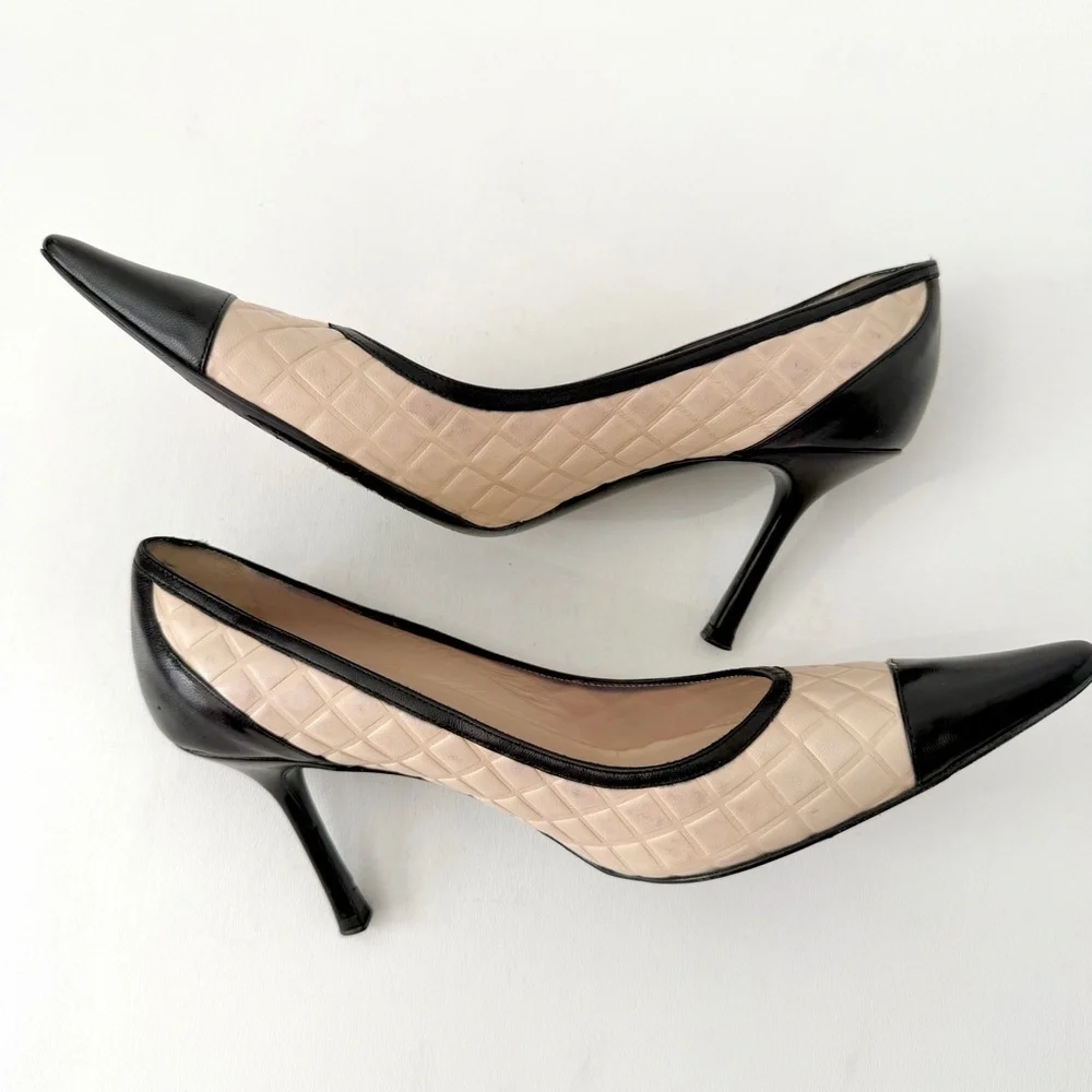CHANEL || Beige Quilted Leather Black Cap Toe Pointed Pumps Heels EU 37